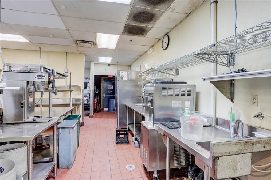 More Photos Of 10950 W Good Hope Rd, Milwaukee Restaurant For Sale