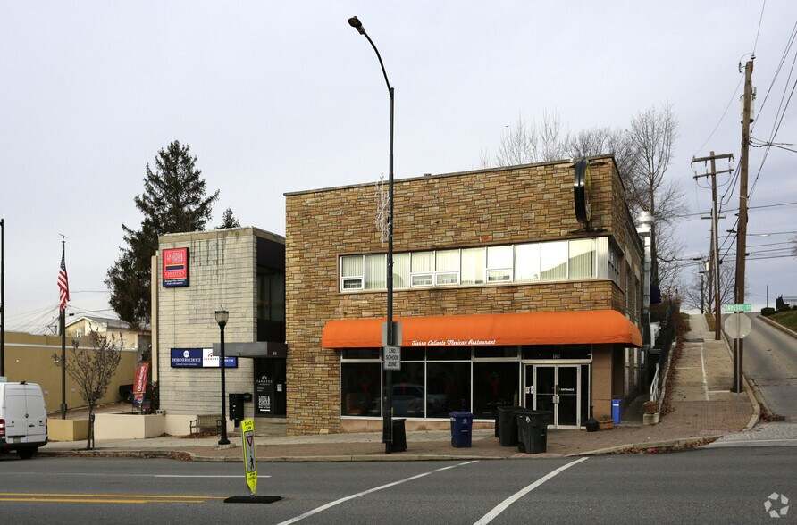 Primary Photo Of 126-128 Fayette St, Conshohocken Storefront For Lease