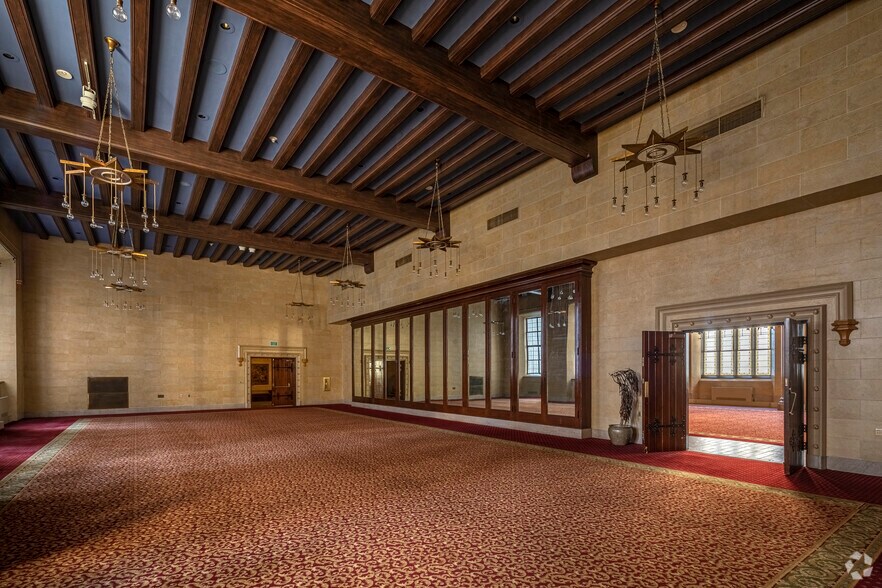 More Photos Of 225 N Charles St, Baltimore Lodge Meeting Hall For Sale