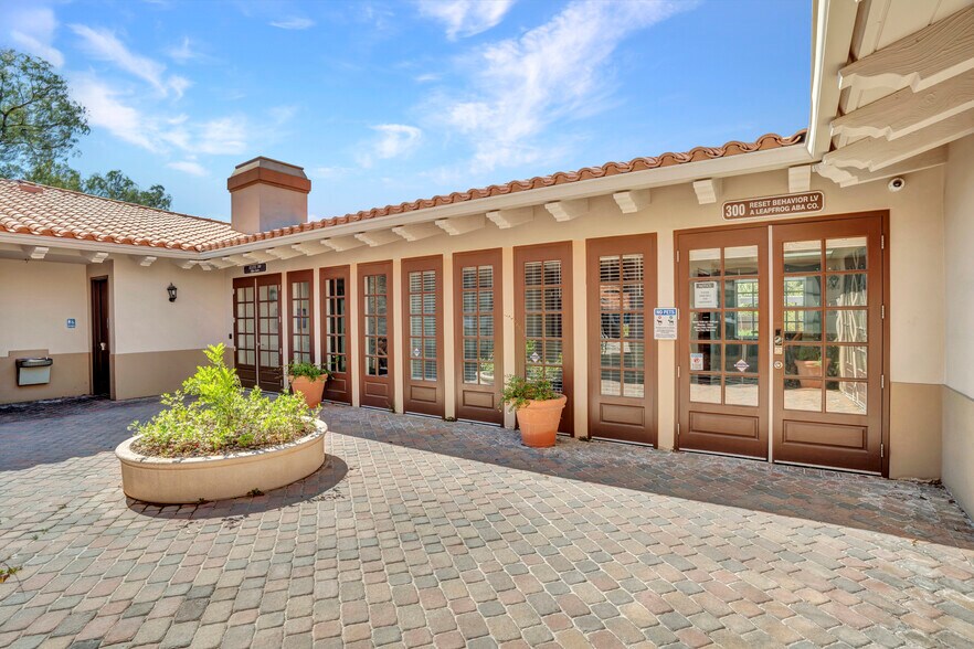 More Photos Of 3037 E Warm Springs Rd, Las Vegas Medical For Sale