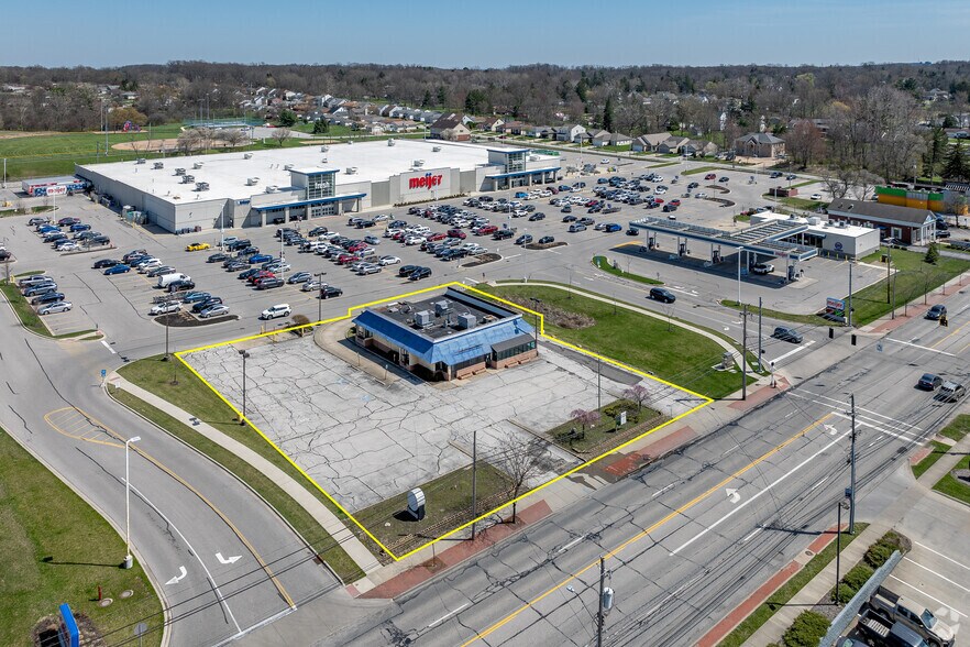 Primary Photo Of 7677 Broadview Rd, Seven Hills Fast Food For Sale