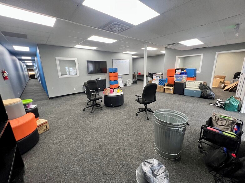 More Photos Of 60 E 100 N, Price Storefront Retail Office For Sale