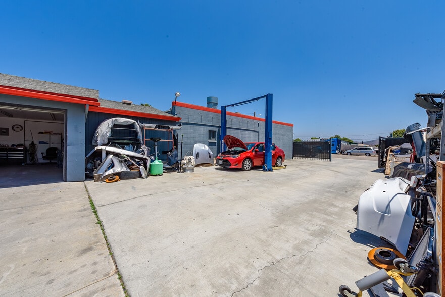 More Photos Of 630 Grand Ave, Spring Valley Auto Repair For Sale