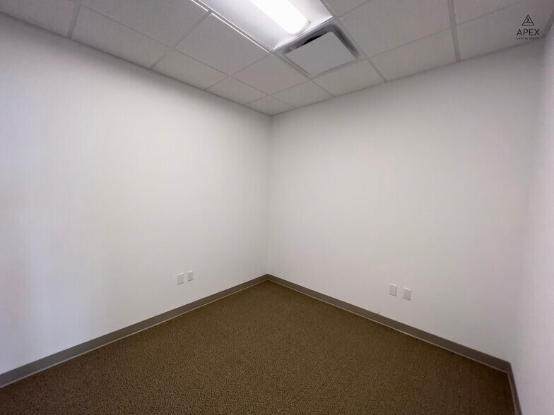 More Photos Of 1690 NW 108th Ave, Miami Industrial For Lease