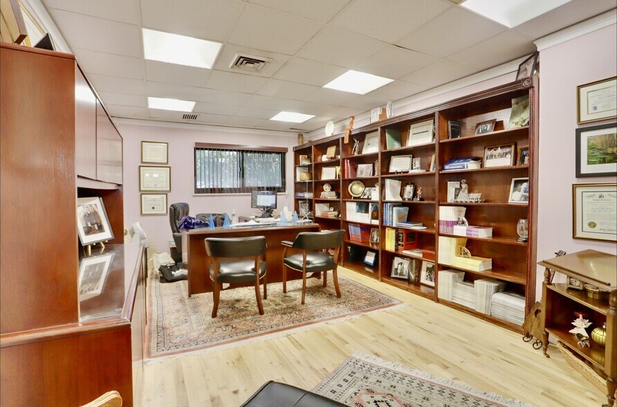 More Photos Of 1590 Anderson, Fort Lee Apartments For Sale