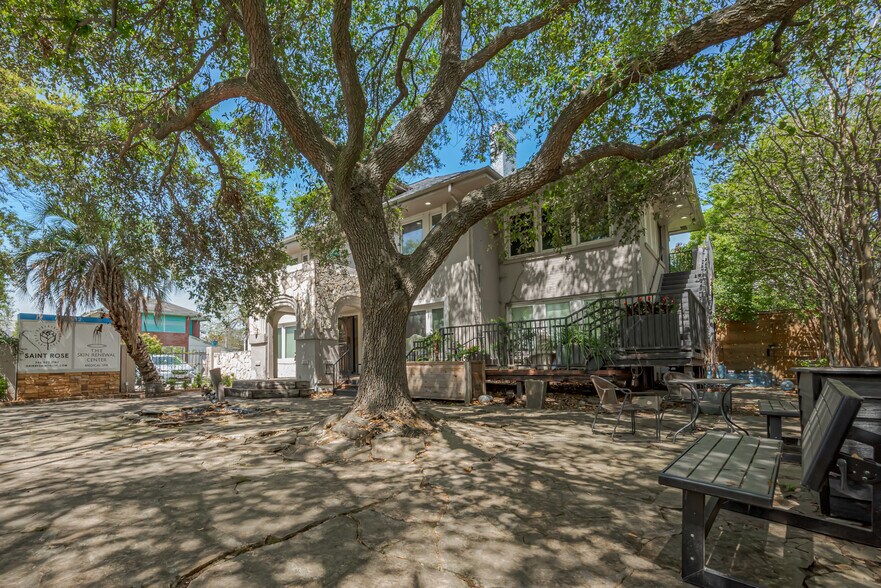 More Photos Of 1512 W Alabama St, Houston General Retail For Sale