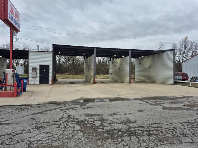More Photos Of 305 Chouteau Ave, Chouteau Carwash For Sale