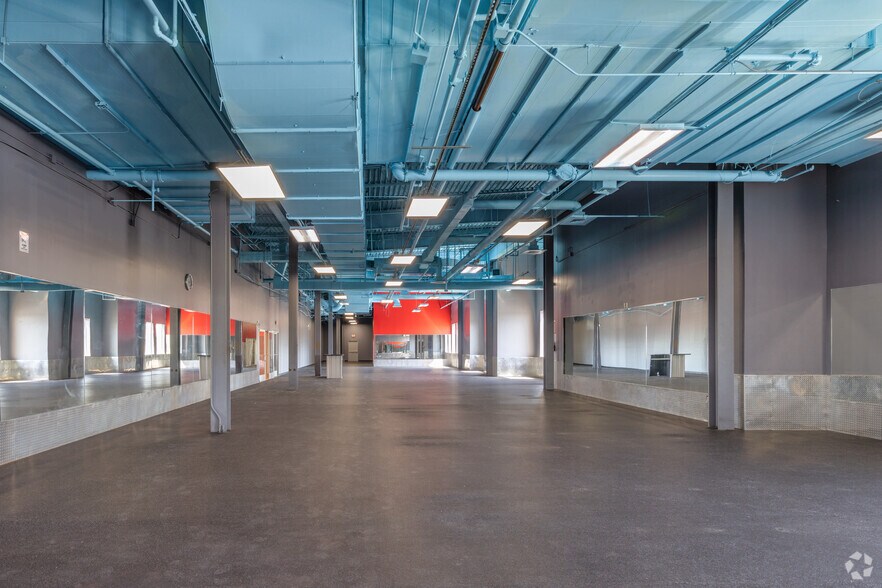 More Photos Of 10000 Emmett F Lowry Expy, Texas City Unknown For Lease