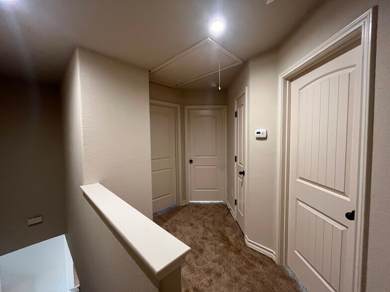 More Photos Of 7002 Donovan Way, San Antonio Apartments For Sale