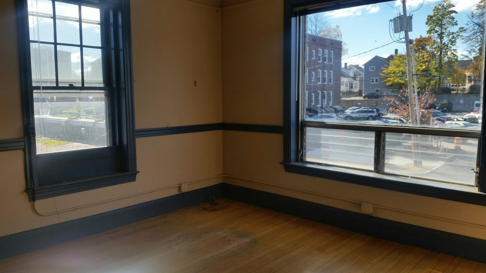 More Photos Of 31 S Main St, Concord General Retail For Sale