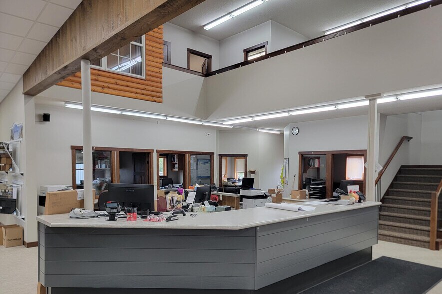 More Photos Of 240 Main St, Foley Warehouse For Lease