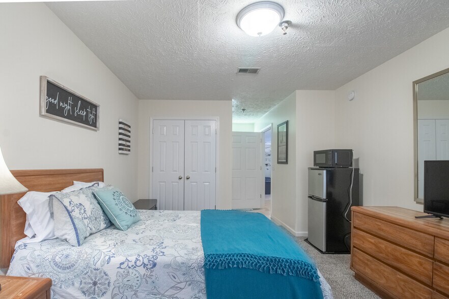 More Photos Of 1238 Sloan St, Murfreesboro Apartments For Sale