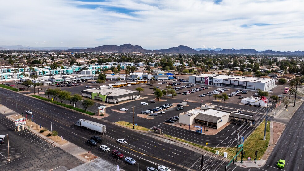 More Photos Of 8115-8129 N 35th Ave, Phoenix Unknown For Lease