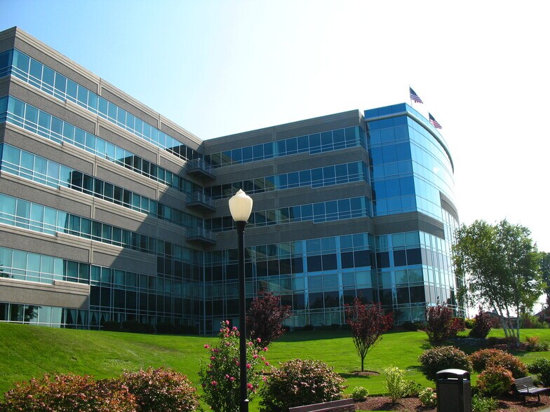 More Photos Of 500 Cummings Ctr, Beverly Office For Lease