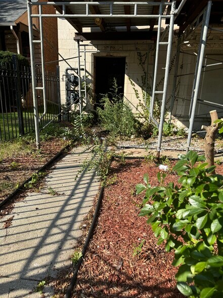 More Photos Of 7456 S Shore Dr, Chicago Apartments For Sale