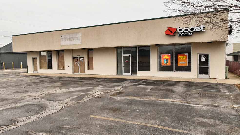 More Photos Of 3220 Bay Rd, Saginaw Storefront For Sale