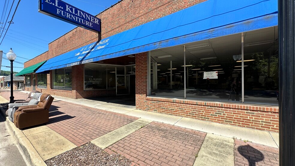 More Photos Of 101 1st St N, Alabaster General Retail For Sale