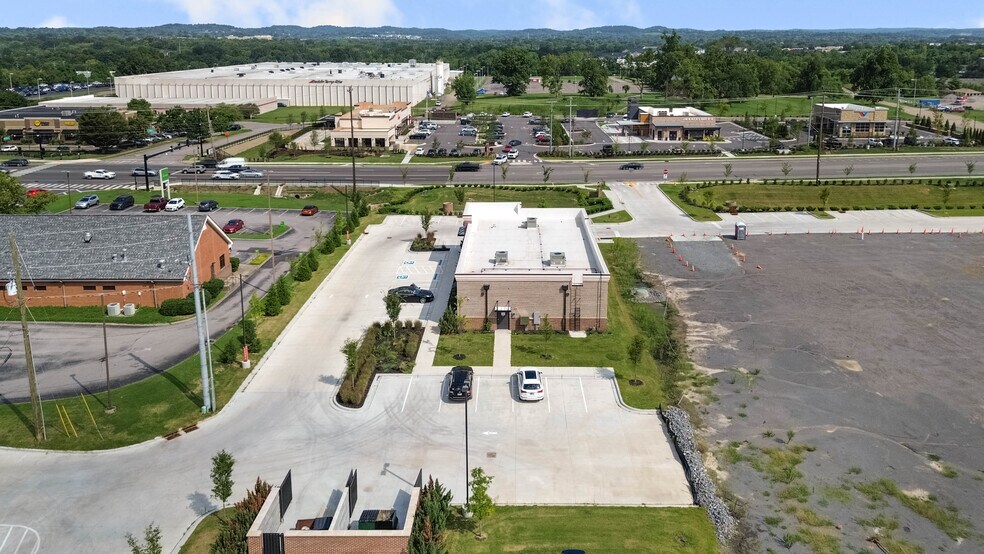 More Photos Of 255 E Main St, Hendersonville Medical For Sale