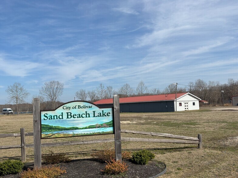 More Photos Of 600 Market, Bolivar Self Storage For Sale