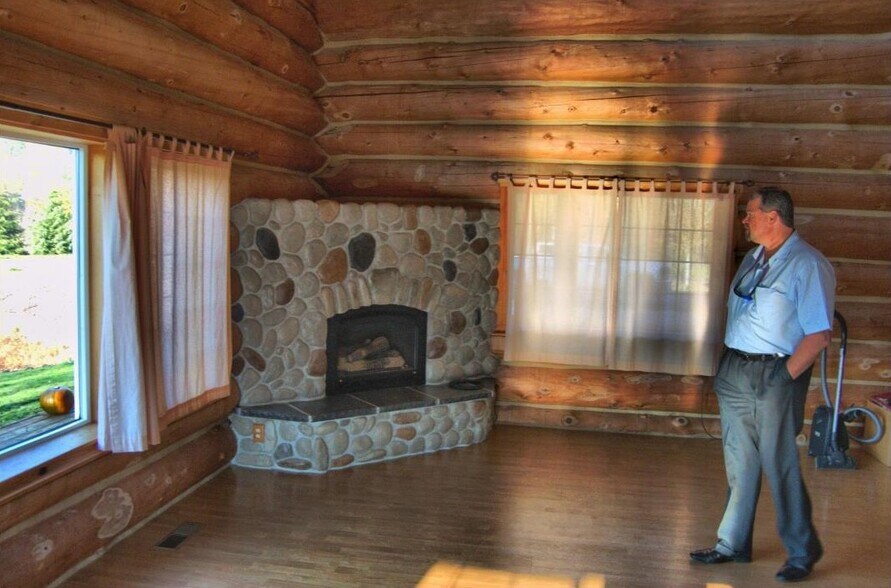 More Photos Of 117 Kalama River Rd, Kalama Restaurant For Lease