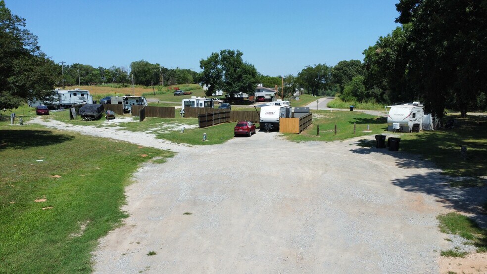 More Photos Of 571 S Main St, Luther Trailer Camper Park For Sale
