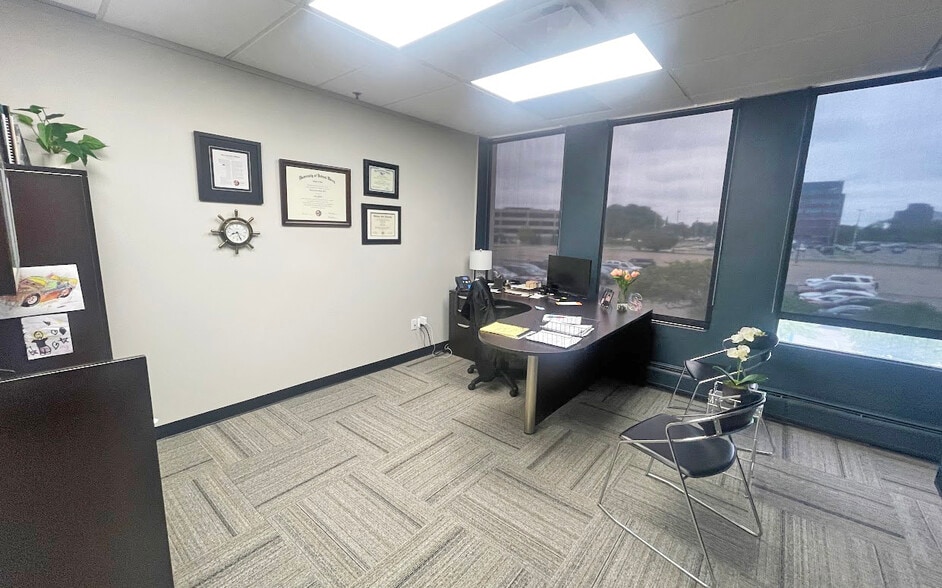 More Photos Of 26211 Central Park Blvd, Southfield Office For Lease