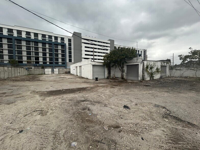 More Photos Of 618 NW 6th Ave, Fort Lauderdale Warehouse For Lease