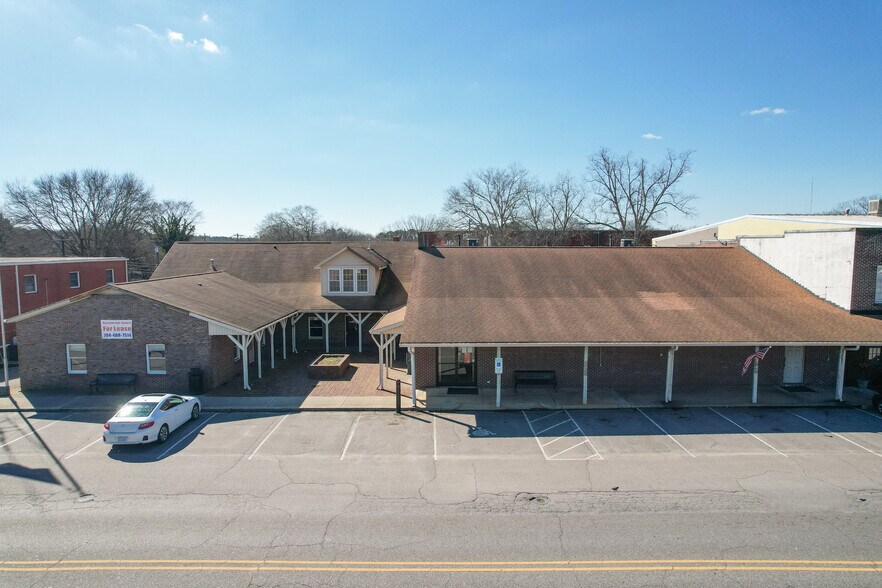 More Photos Of , Stanley General Retail For Sale