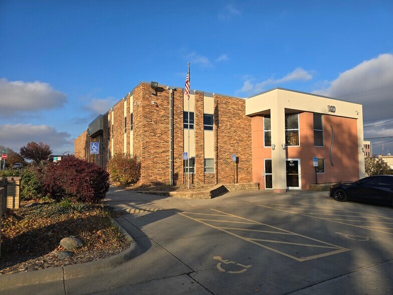 More Photos Of 100 S Spring Ave, Sioux Falls Loft Creative Space For Lease