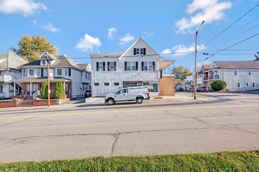 More Photos Of 535 Green Ridge St, Scranton Storefront Retail Residential For Sale