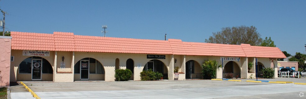 More Photos Of 4820-4830 Candia St, Cape Coral Office For Lease