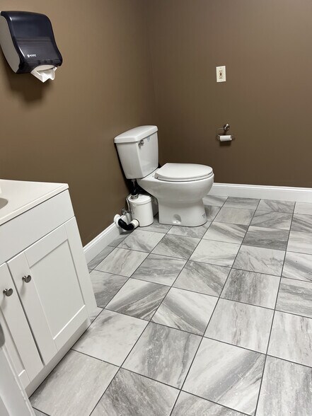 More Photos Of 209 Center St, Lakehurst Warehouse For Sale