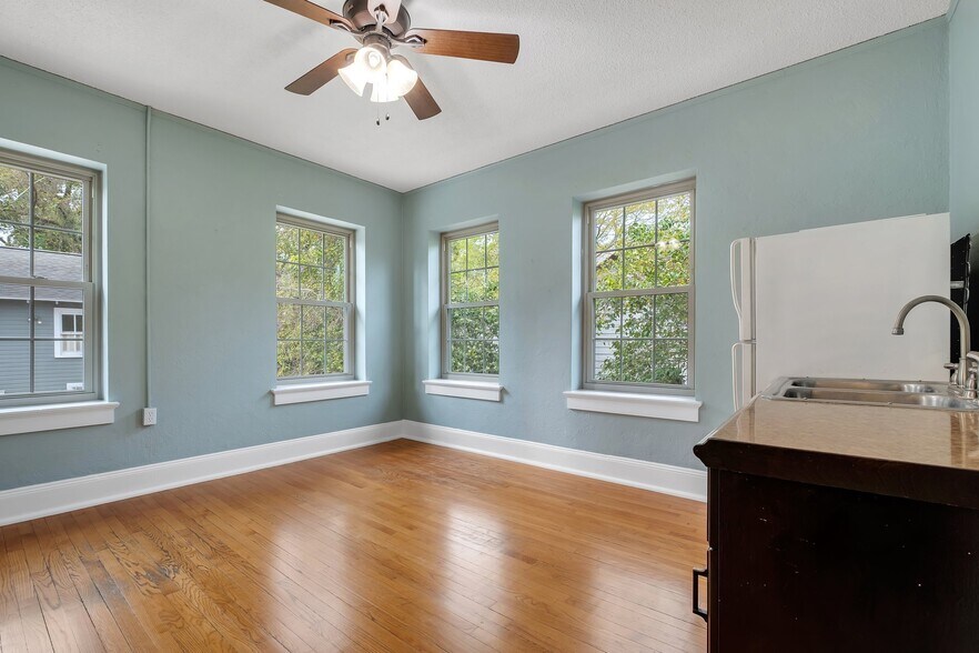 More Photos Of 259 E 7th Ave, Tallahassee Office For Sale