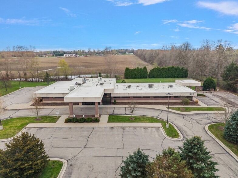 More Photos Of 1794 N Lapeer Rd, Lapeer Medical For Sale