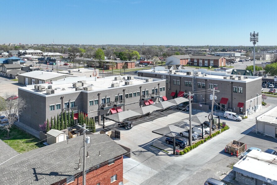 More Photos Of 108 W 1st Ave, Owasso Apartments For Lease