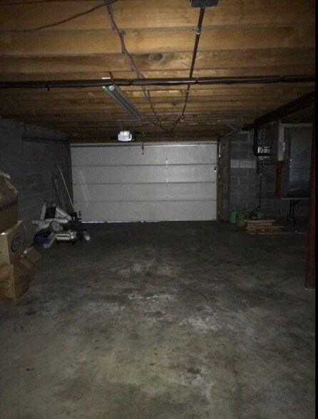 More Photos Of 313 Main St, Red Hill Restaurant For Lease