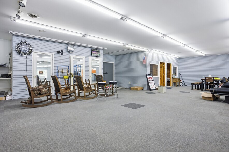 More Photos Of 4150 State Highway 13, Wisconsin Dells Freestanding For Sale