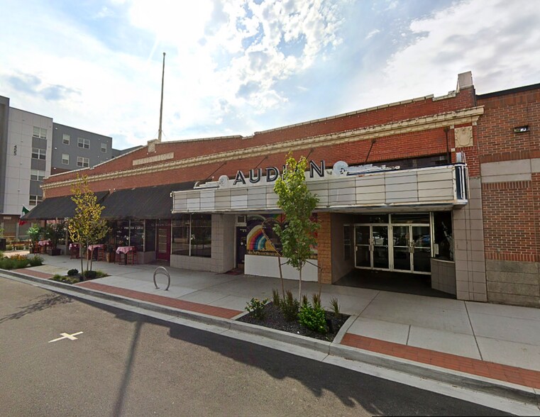More Photos Of 315 E Main St, Pullman General Retail For Lease