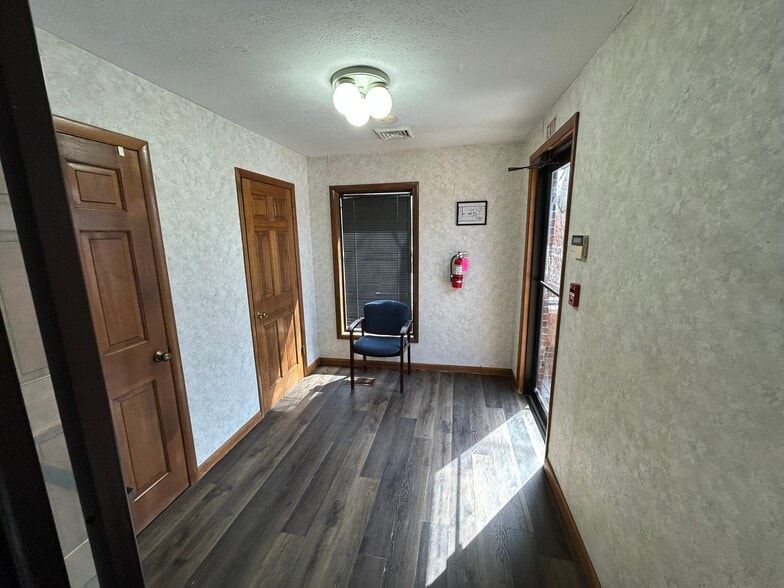 More Photos Of 198 George St, Beckley Research And Development For Lease