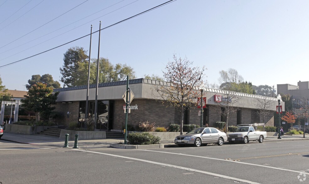 More Photos Of 1414 Webster St, Alameda Bank For Lease