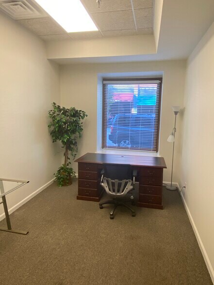 More Photos Of 115-125 E Park St, Olathe Office For Sale