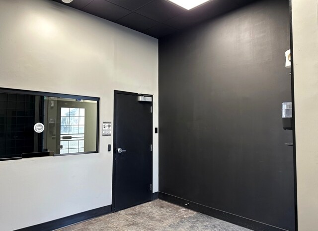 More Photos Of 10870 97th St NW, Edmonton Flex For Lease