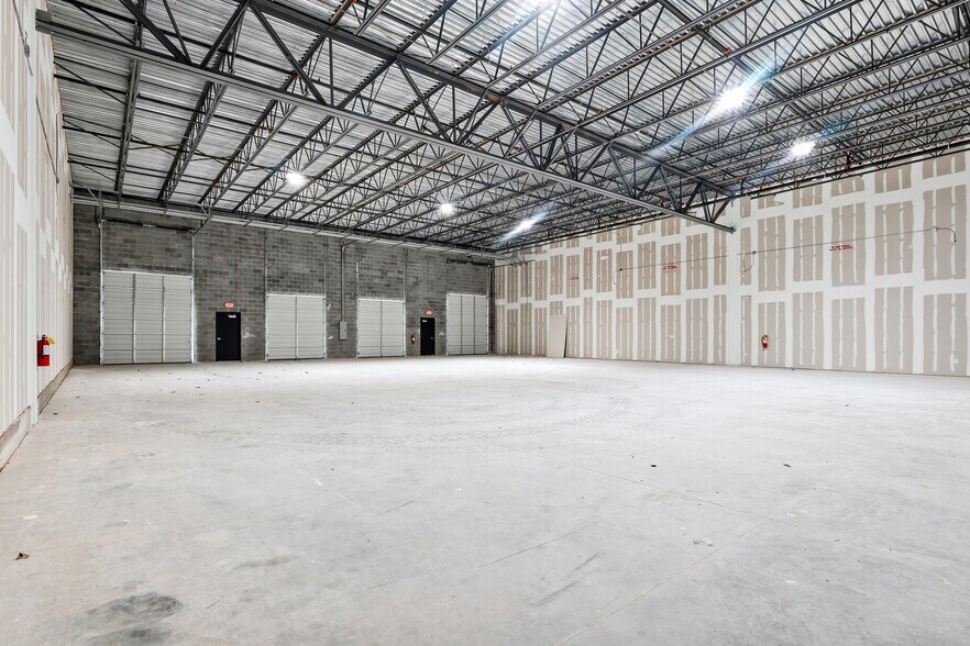 More Photos Of 1901 Peachtree Industrial Blvd, Buford Warehouse For Lease
