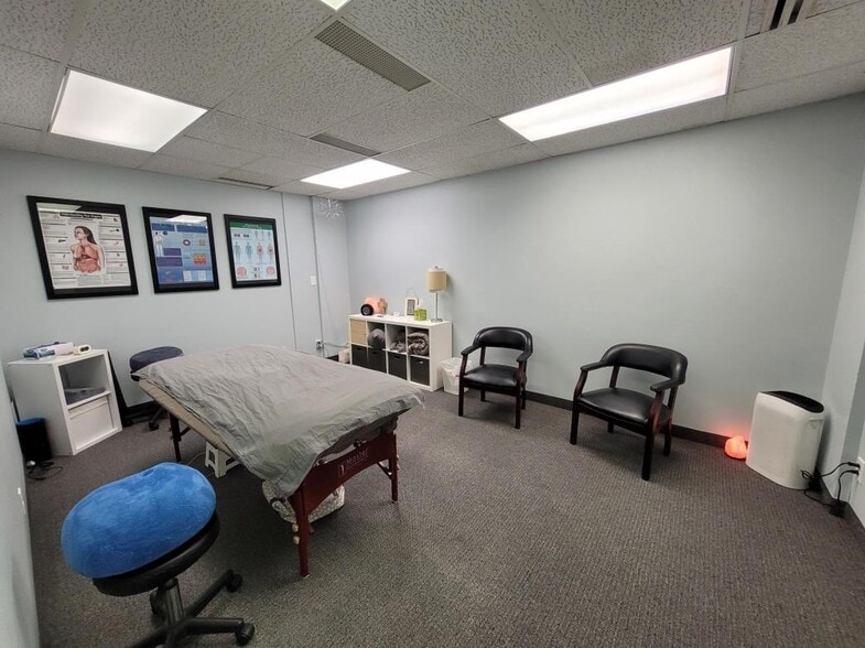 More Photos Of 3550 Lexington Ave N, Shoreview Medical For Lease