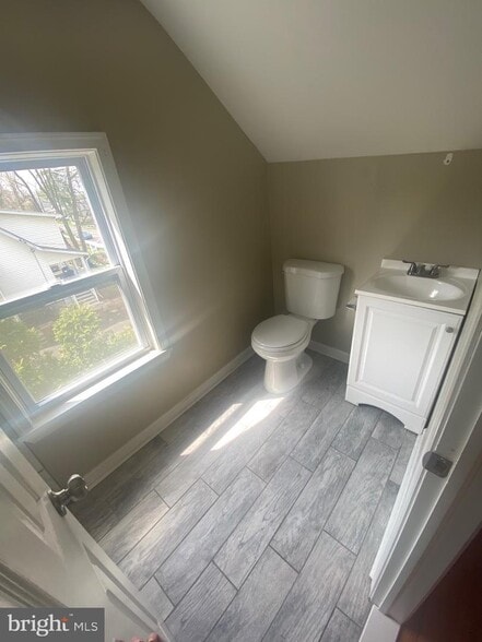 More Photos Of 841 Edge Hill Rd, Glenside Apartments For Sale