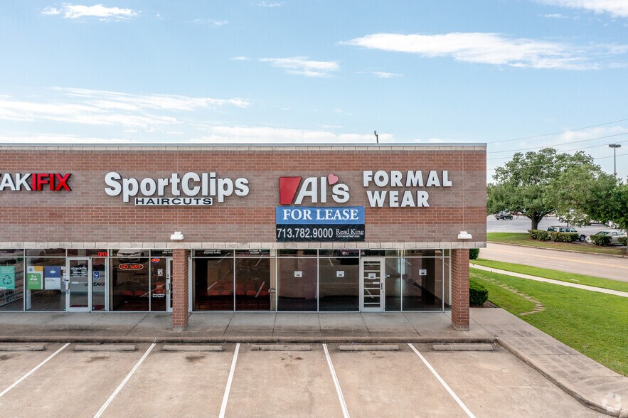 More Photos Of 19859 Katy Fwy, Houston Freestanding For Lease
