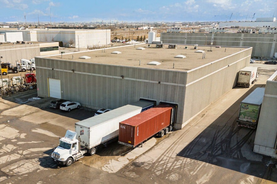 More Photos Of 585 Secretariat Ct, Mississauga Warehouse For Sale