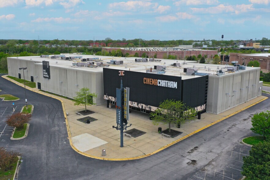 More Photos Of 210 W 87th St, Chicago Movie Theatre For Lease