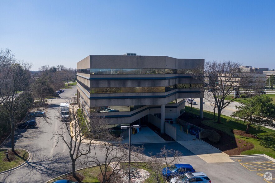 More Photos Of 1804 N Naper Blvd, Naperville Office For Lease