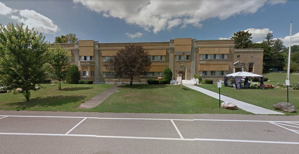 Primary Photo Of 27 Sunnyside Ave, Bemus Point Apartments For Sale